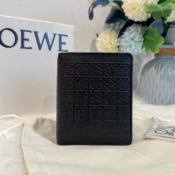LOEWE Repeat Compact Zip Wallet In Embossed Silk Calfskin - Picture 8 of 15
